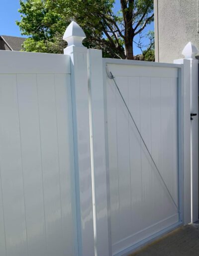 Prescott Fence offers vinyl privacy fence